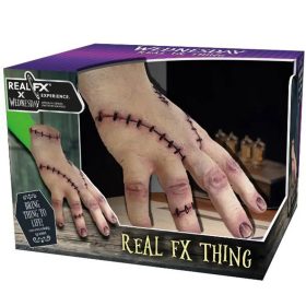 Wednesday Izé a kéz élethű effektusokkal