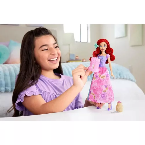 Disney Hercegnők Varázslatos Meglepetés Ariel baba - Mattel