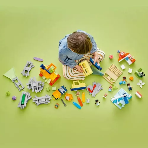 LEGO® DUPLO®: Nagy interaktív vonat (10428)