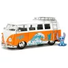 Disney Stitch – 1961 Volkswagen Busz kisautó Stitch figurával 1/24 - Jada Toys