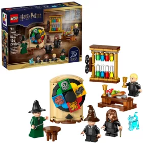 LEGO Harry Potter Roxfort kastély A Teszlek Süveg kiválasztási ceremóniája 76460