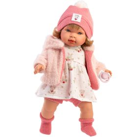   Llorens Carla 42cm-es síró baba cumival szívecskés sapkában