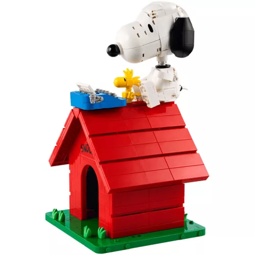 LEGO® Ideas Peanuts Snoopy kutyaháza (21368)