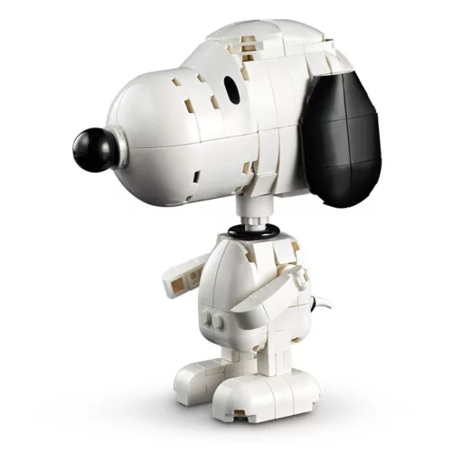 LEGO® Ideas Peanuts Snoopy kutyaháza (21368)