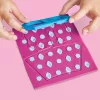 Play-Doh Barbie Csillogó ékszerek és szalagok gyurma szett babával – Hasbro